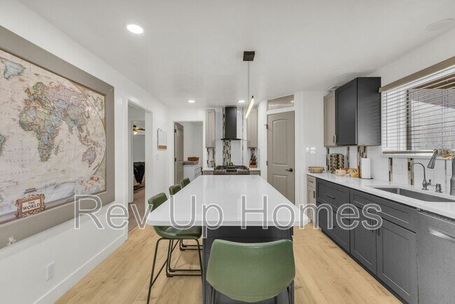 Foto del edificio - 492 E 100 S