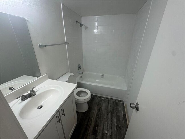 Foto del edificio - 5168 NE 6th Ave