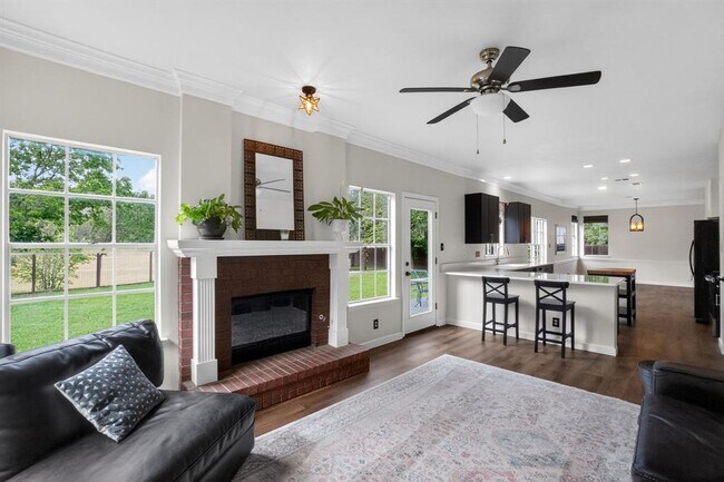 Building Photo - 8113 Willet Trail