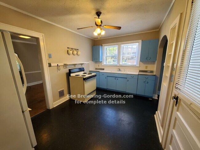 Foto del edificio - Two Bedroom off of Natchez Trace!