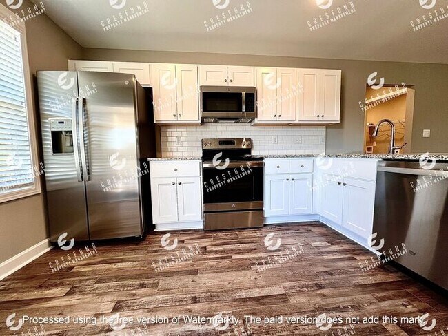 Building Photo - Like New Built in 2024 2Br/2Bath Condo Upp...
