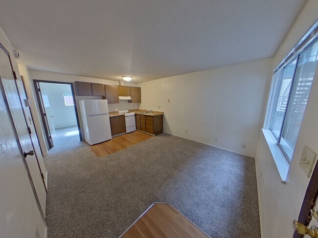 Foto del edificio - Hide-A-Way Apartments