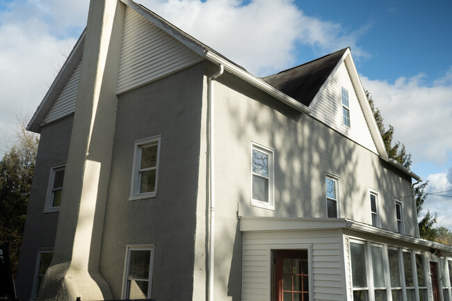 Foto del edificio - 197 Mercer Mill Rd