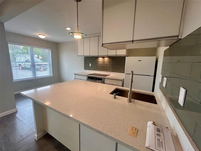 Foto del edificio - 901 E 40th St