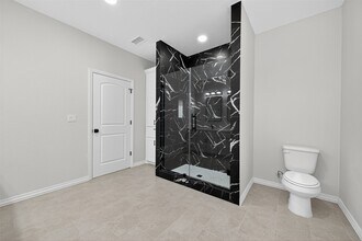 Building Photo - 10594 Rustling Oaks Dr