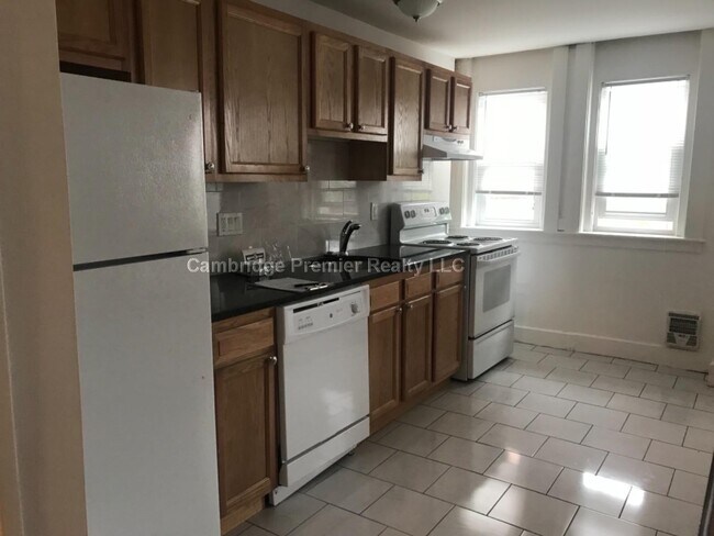 Foto del edificio - 181 Pleasant St