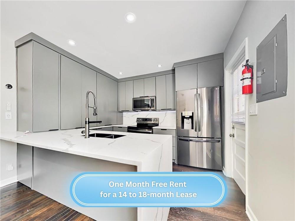 Foto principal - 425 Lindbergh Drive NE