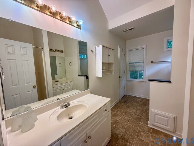 Foto del edificio - 6920 Amstel Bluff Way