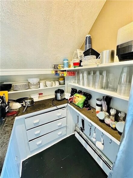 Foto del edificio - 1071 Main St