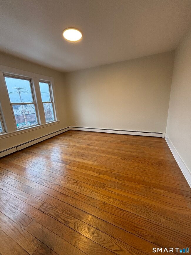 Building Photo - 2395 Main St