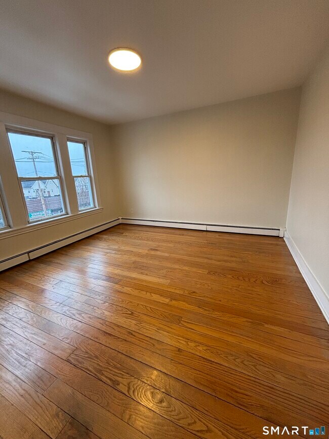 Foto del edificio - 2395 Main St