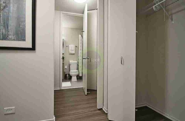 Photo - 45 W Elm St Apartment