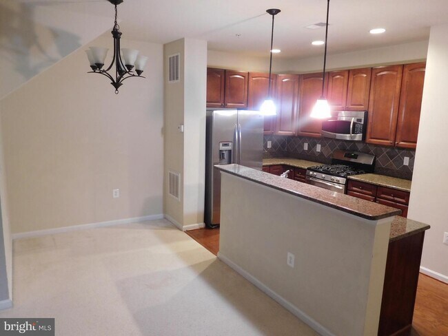 Foto del edificio - 14305 Brushwood Way