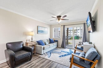 Building Photo - 400 Plantation Rd