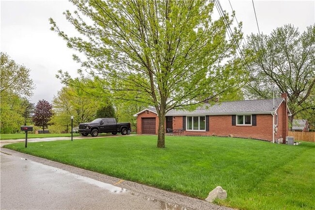 Building Photo - 2412 Cathedral Dr