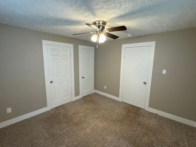 Foto del edificio - 2 Bedroom 1 Bath House $825! Adorable!