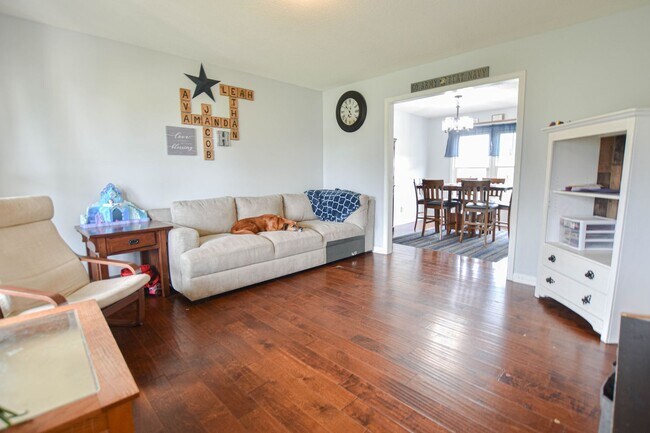 Foto del edificio - Pet Friendly Five Bedroom!
