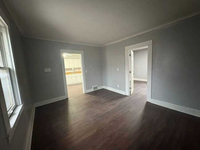 Foto del edificio - 2117 Halstead Ave