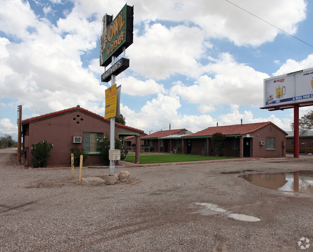 Primary Photo - Owl Lodge