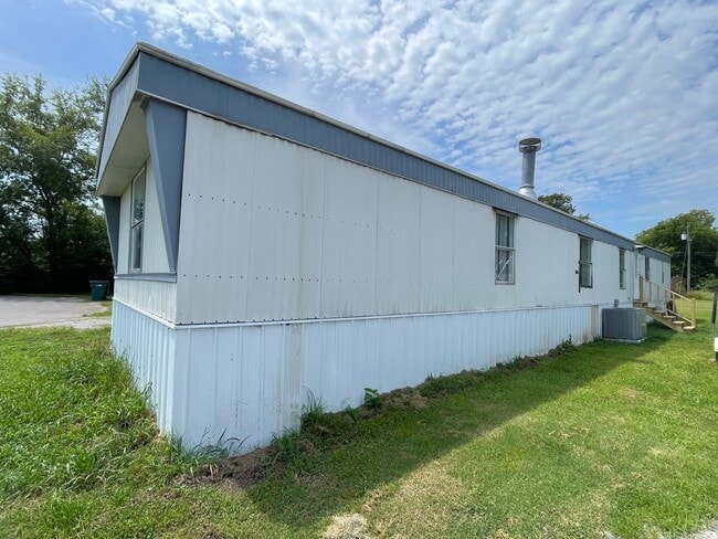Building Photo - 607 Tater Peeler Rd