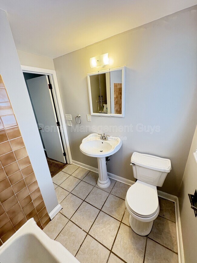 Foto del edificio - 3546 N Vincent Ave