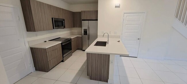 Building Photo - 8311 NW 49th St