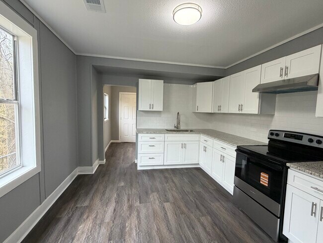 Foto del edificio - 220 E Morgan St