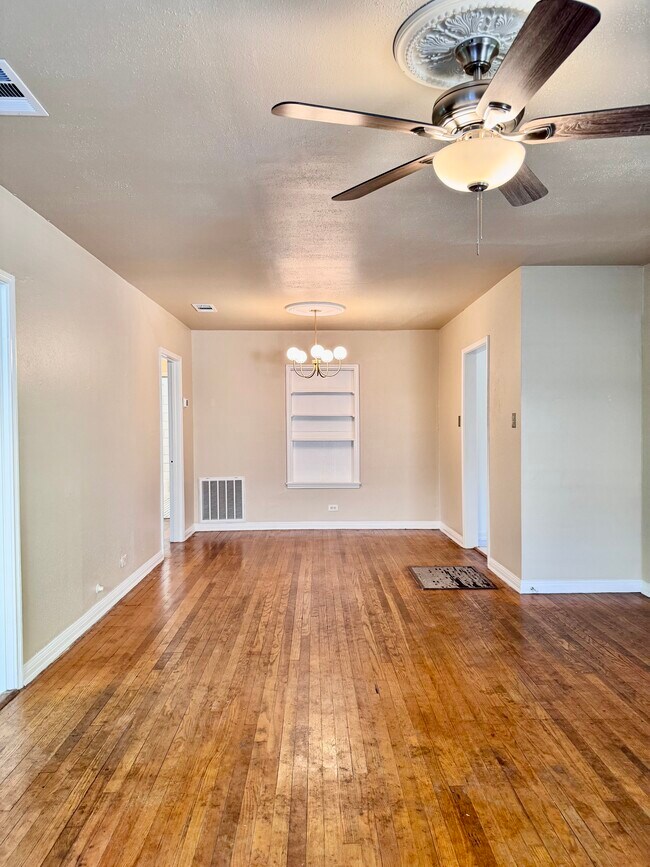 Comedor - 510 Elmwood Drive