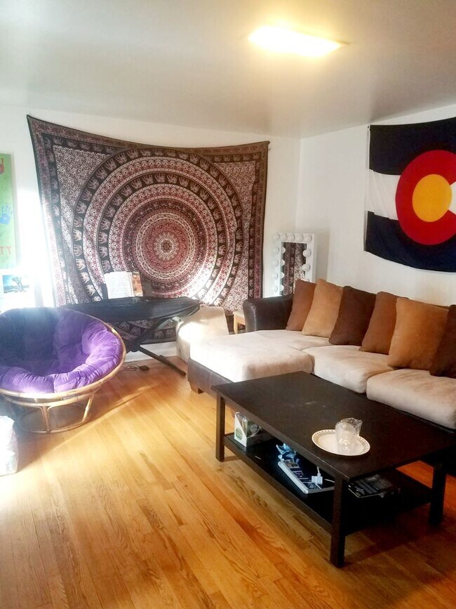 Foto del edificio - Aug. 2026 Pre-Lease Spacious 5-Bedroom Home in Desirable South Boulder Neighborhood