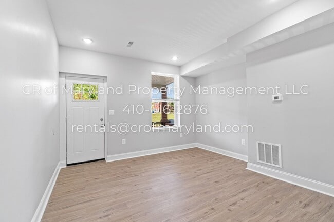 Building Photo - Beautiful Home in the City