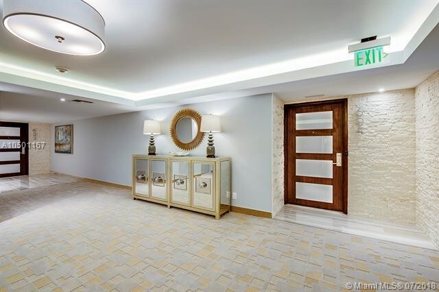 Foto del edificio - 777 Bayshore Dr