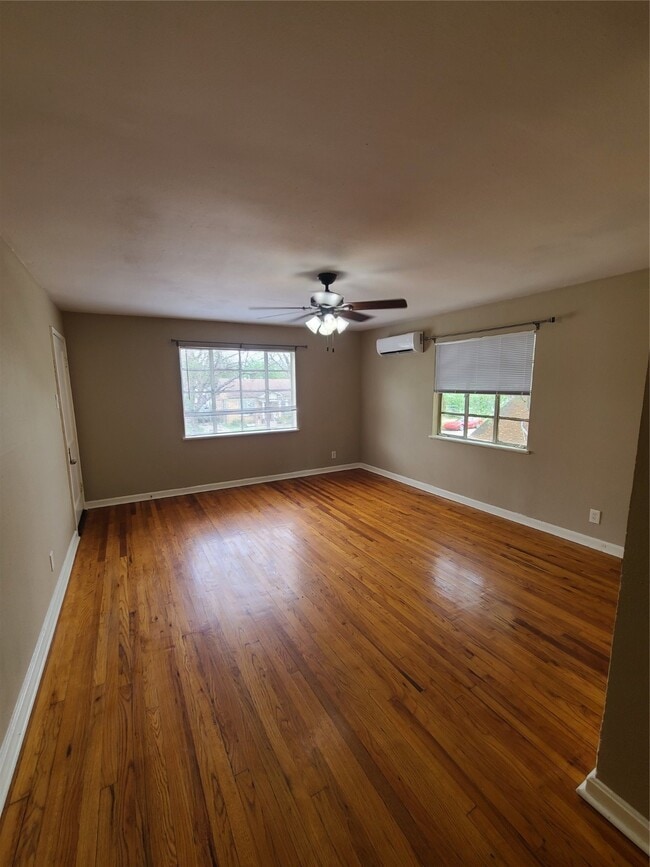 Foto del edificio - 1434 Lawson St