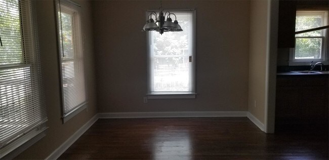 Foto del edificio - 1095 Metropolitan Pkwy SW