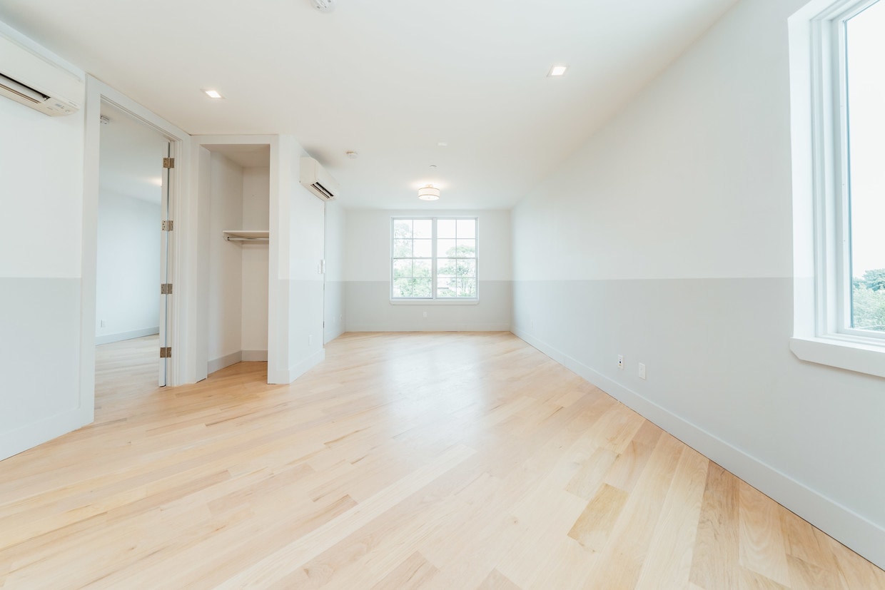 Primary Photo - 74 Bleecker St