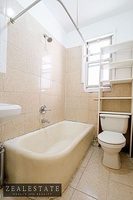 Foto del edificio - 374 Avenue P