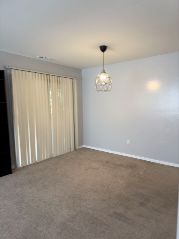 Building Photo - 203 Gregorys Way