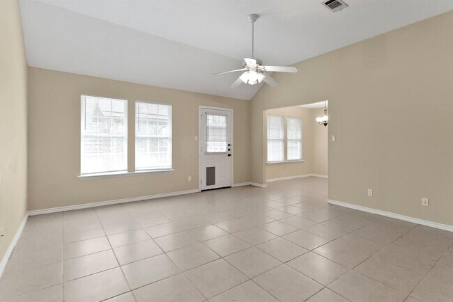 Foto del edificio - 25627 Beaver Run Dr