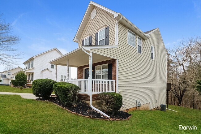 Building Photo - 310 Creekview Drive, Kernersville, NC 27284