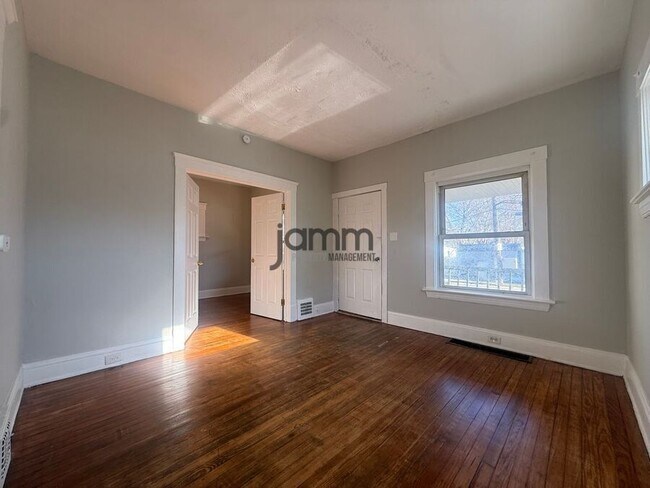 Foto del edificio - 4350 W 28th St