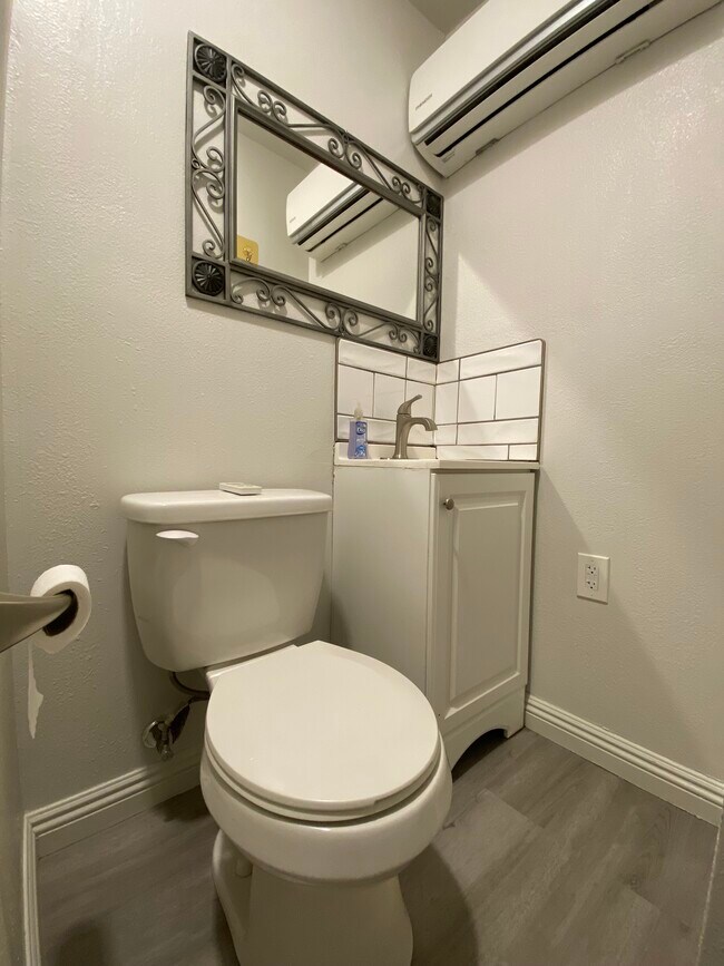 Foto del edificio - 13922 Frame Rd