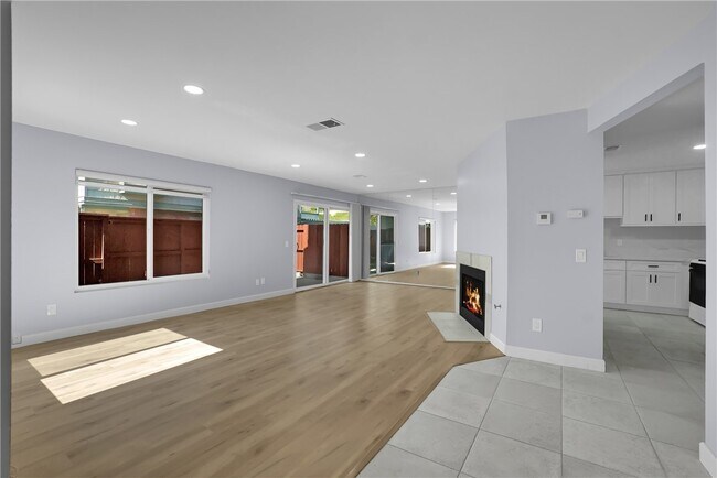 Foto del edificio - 23620 Monument Canyon Dr