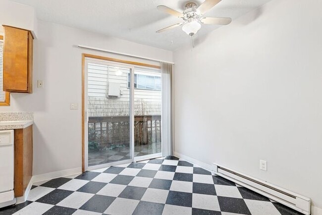 Building Photo - Beautiful 1 bedroom across from Providence...