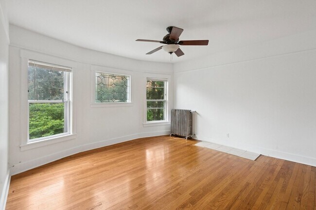 Foto del edificio - 807 Greenleaf St