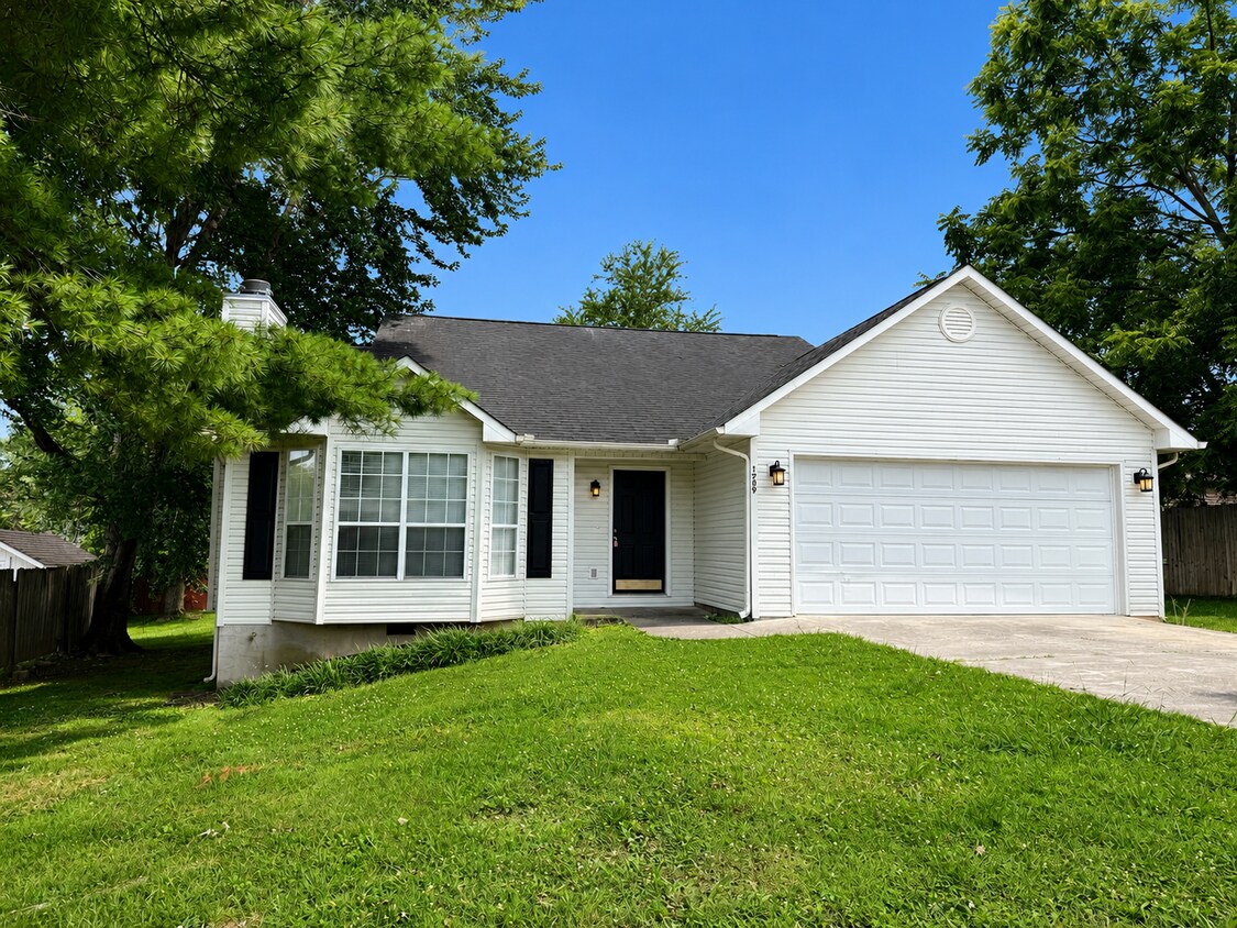 Photo - 1209 Fielding Dr (Maryville, TN)