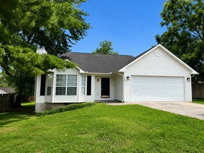 Building Photo - 1209 Fielding Dr