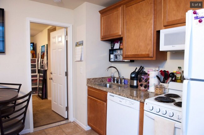 Foto del edificio - 1117 N 11th St