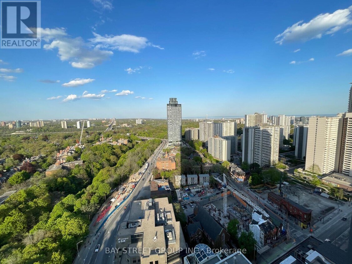 Primary Photo - 395-2395 Bloor St E