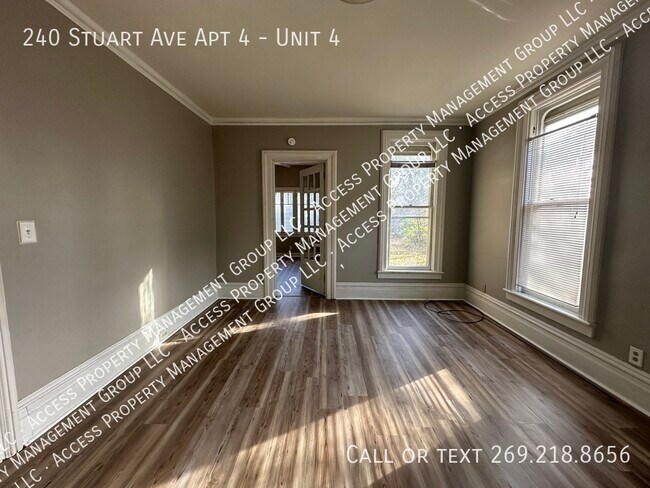 Building Photo - 240 Stuart Ave