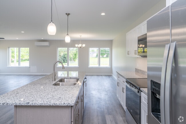 2 BR, 1BA - 1398SF - Kitchen - Berkeley Place