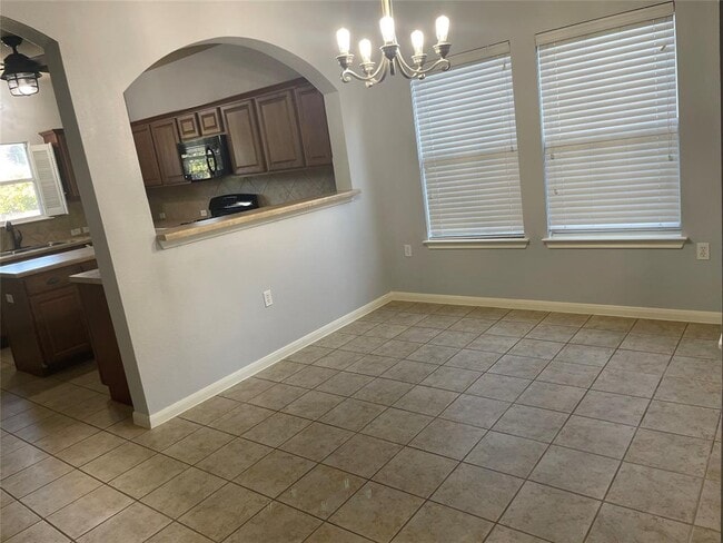 Building Photo - 7440 Montezuma St